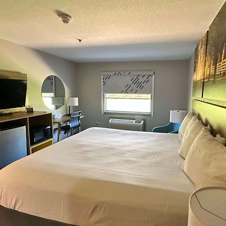 Days Inn & Suites By Wyndham Wynne Kültér fotó
