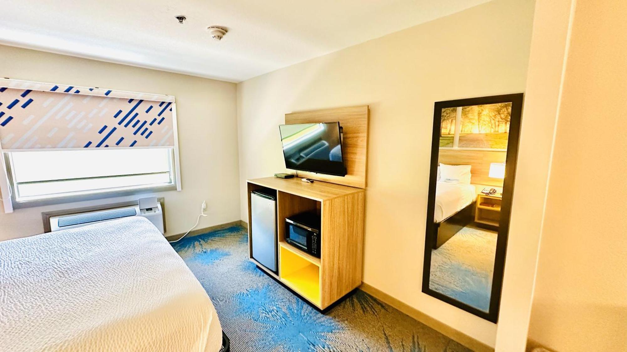 Days Inn & Suites By Wyndham Wynne Kültér fotó