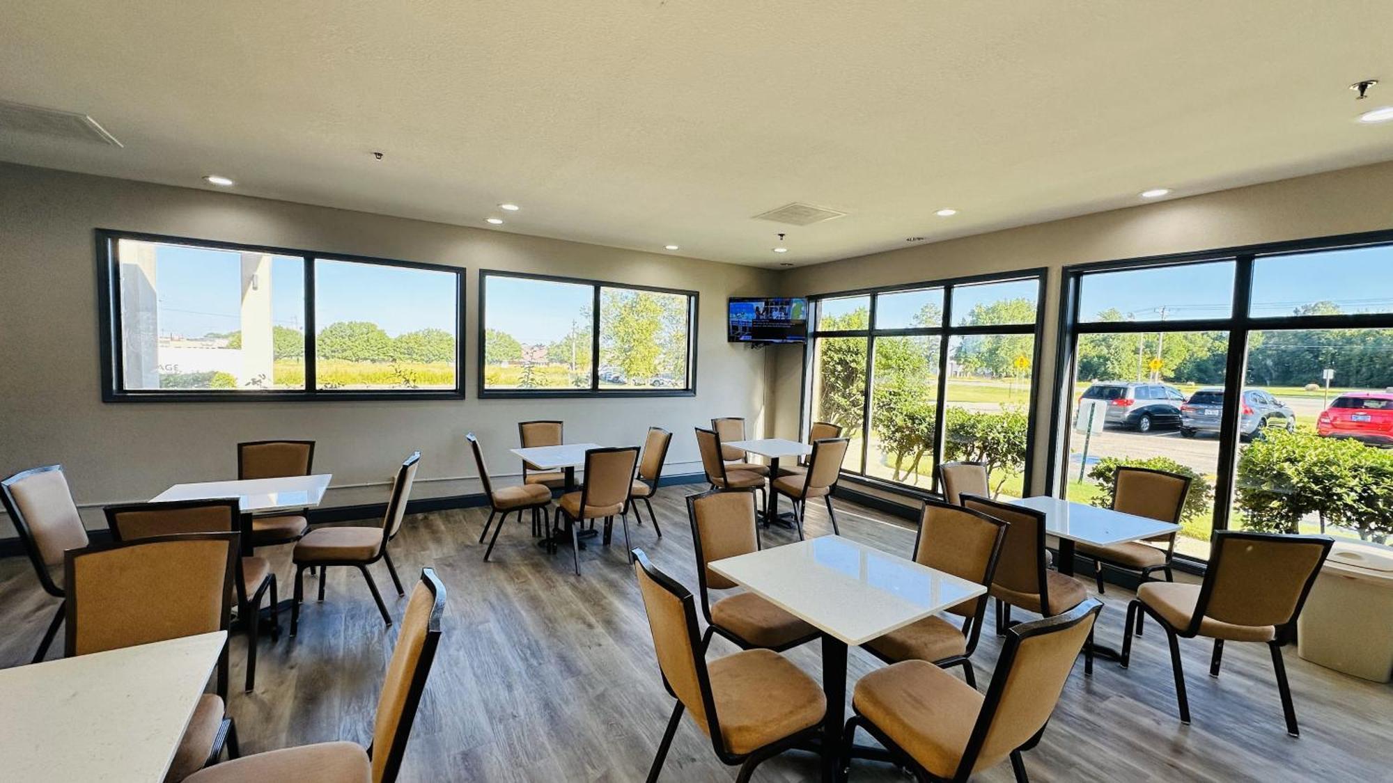 Days Inn & Suites By Wyndham Wynne Kültér fotó