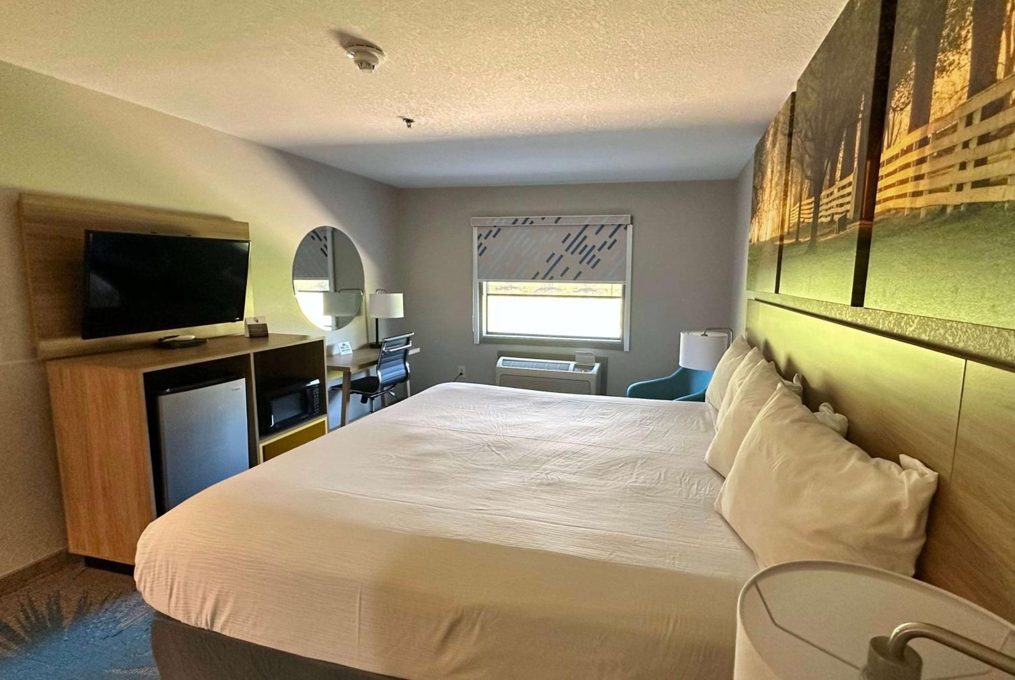 Days Inn & Suites By Wyndham Wynne Kültér fotó